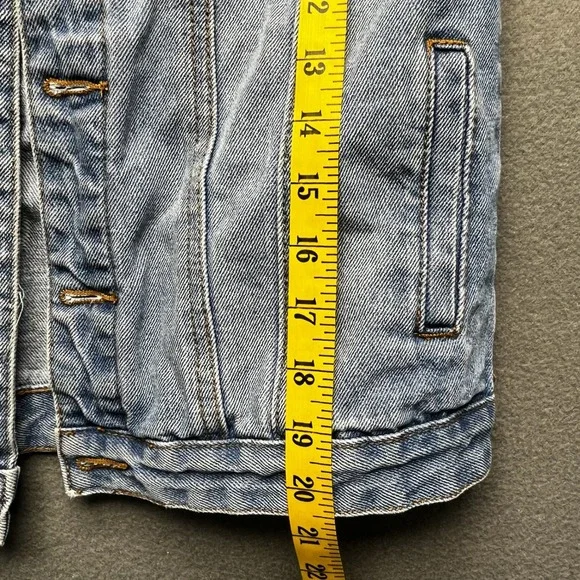 Fashion Nova‎ Distressed Light Wash Denim Jean Jacket - Picture 8 of 11